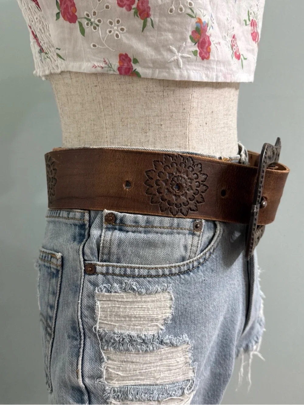 Vintage 70s Tooled Leather Western Belt Boho Hippie Brown